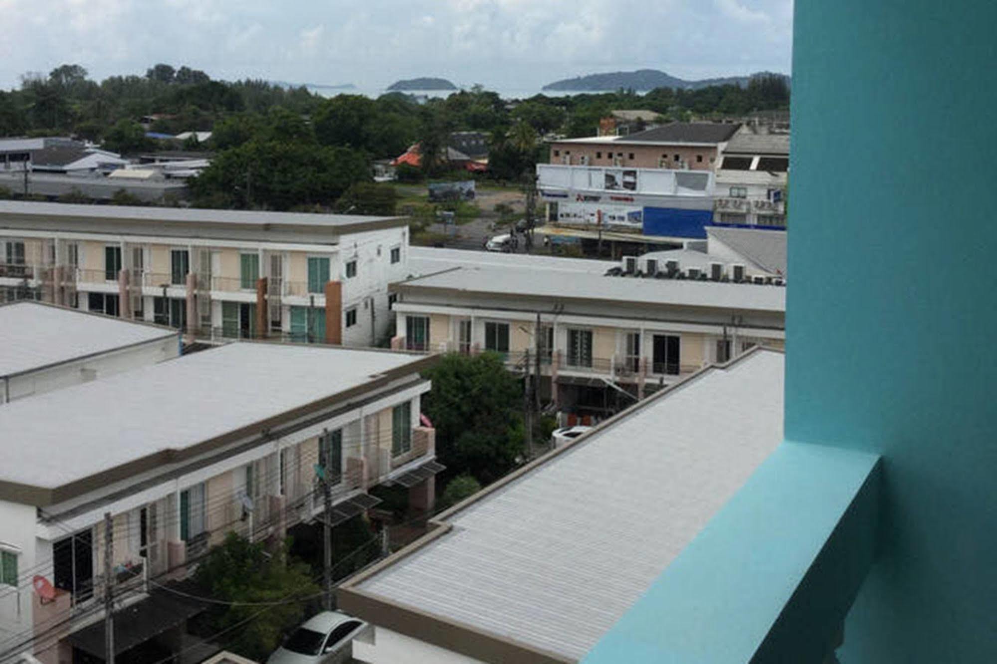 The Duck Hotel Phuket Exterior foto